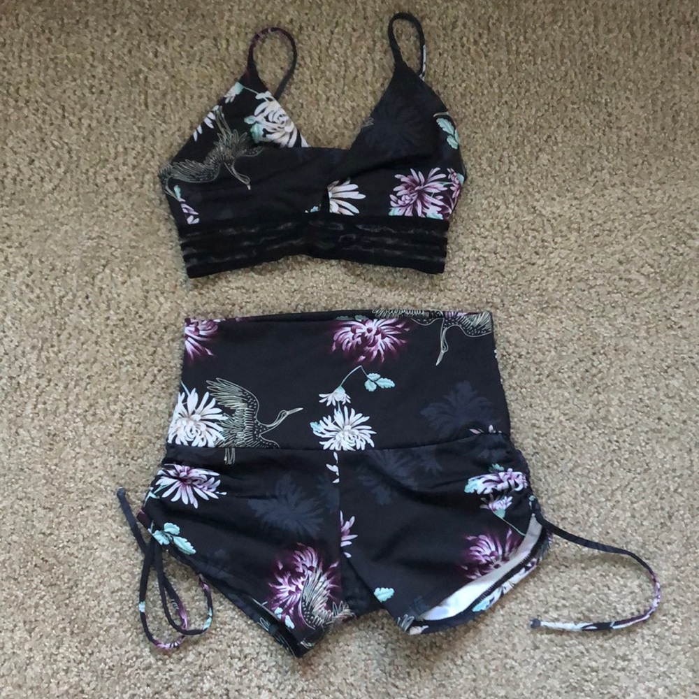 Onzie floral top
